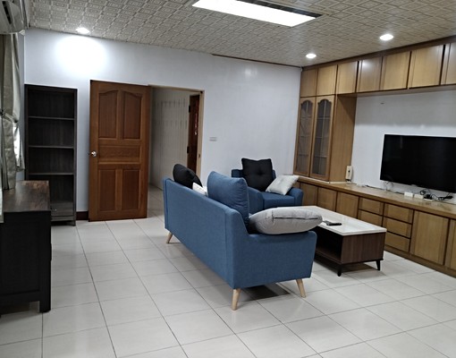 採光佳、環境優,家電家具齊全,近高醫學區2房1廳 - Image 2