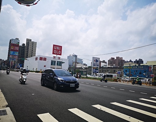 春日路原家樂福對面全新女生專屬獨立電梯套房,採光好! - Image 13
