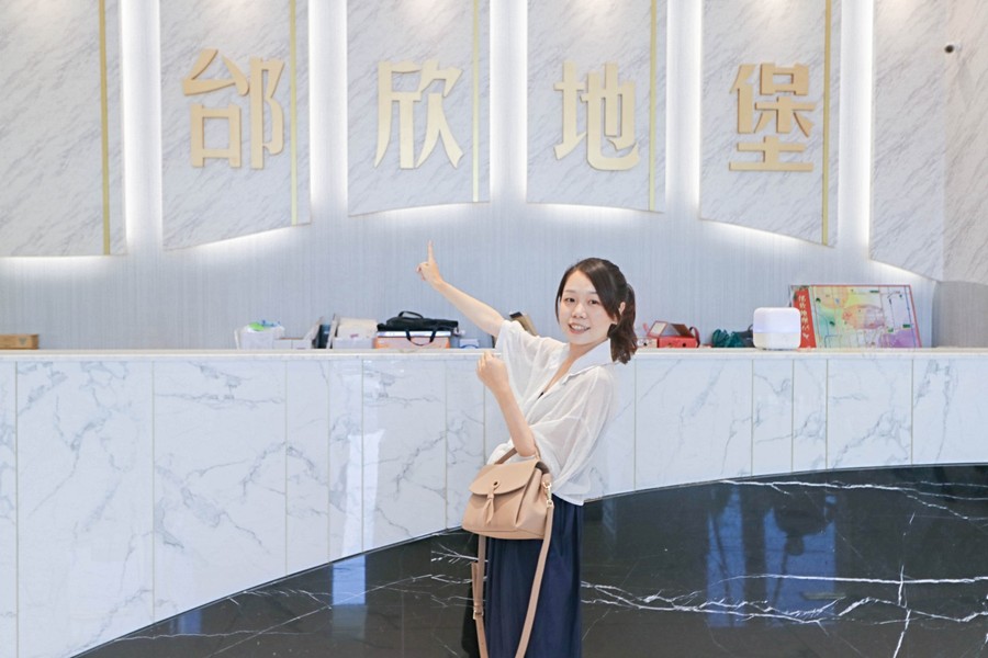 大家還是比較喜歡看美女吧XD