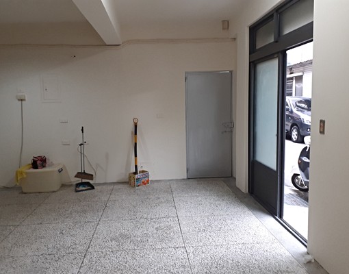 免费國道路一段1樓30坪地下室8坪住辨 - Image 4