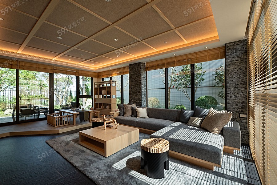 雲裡山樣/實品屋