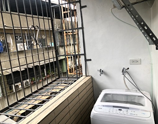 全新翻新生活便利出租套房 - Image 8