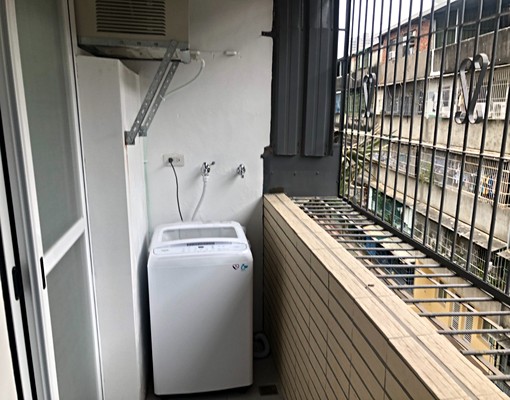 全新翻新生活便利出租套房 - Image 12