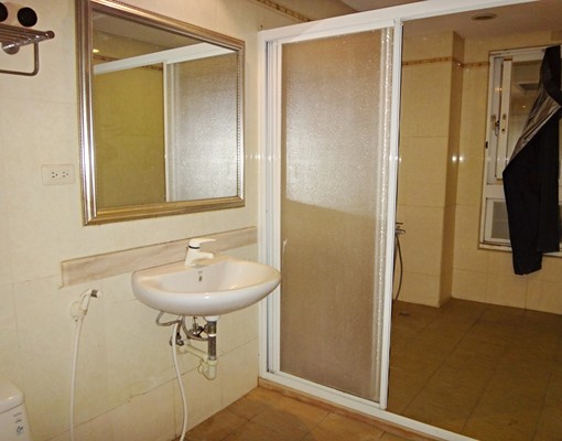 華泰路透天電梯2樓雅房 - Image 7