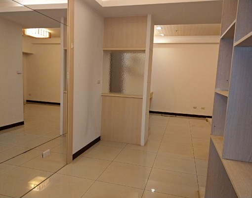 近輕軌V06站鬧中取靜寬敞大二房 - Image 15