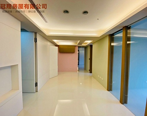 南港四鐵共構高樓景觀4+1房可另租雙車位(可報稅) - Image 1
