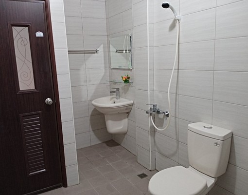 近家樂福/全新完工/限女生/優惠6000元 - Image 5