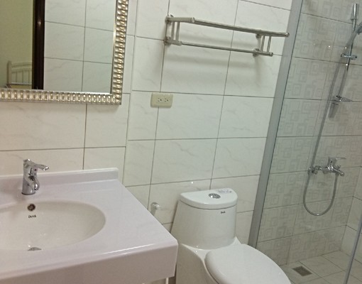 西港透天,大小套房,電費每度3元，不淹水 - Image 4
