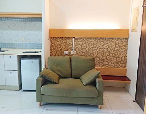 近南紡夢時代大套房~可租補 - Image 5