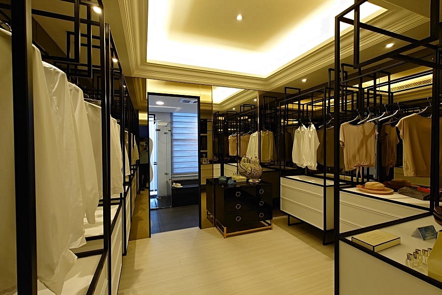 可彈性規劃更衣間、小客廳或書房