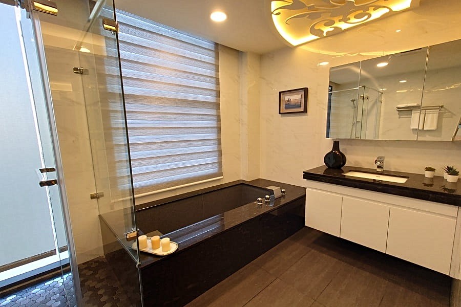 預鑄石材浴缸，打造優質室內湯屋