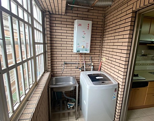 兩房,精裝潢一卡皮箱入住,適單身情侶夫妻（含汽機車位） - Image 5