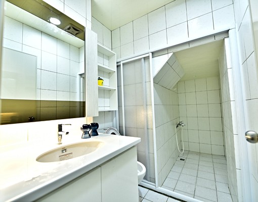 小資族樓中樓含垃圾代收 - Image 7