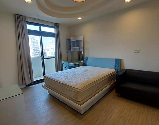 經絡一段～可租屋補助*維多利亞陽台洗衣機 - Image 3