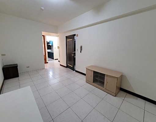 電梯3房2衛,前後陽台,屋況新,近捷運,台水台電,可另租車位 - Image 3