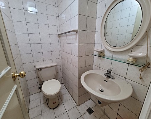 電梯3房2衛,前後陽台,屋況新,近捷運,台水台電,可另租車位 - Image 5