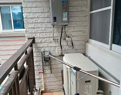 美麗社區完善公設家具齊全可立即入住(含管) - Image 2