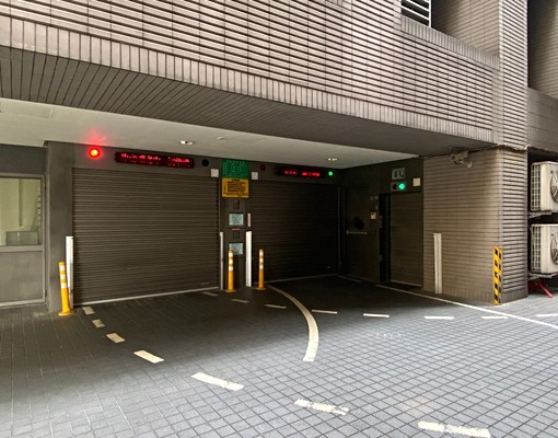 信義/建國/復興倉儲式車位~適合一般車 - Image 4