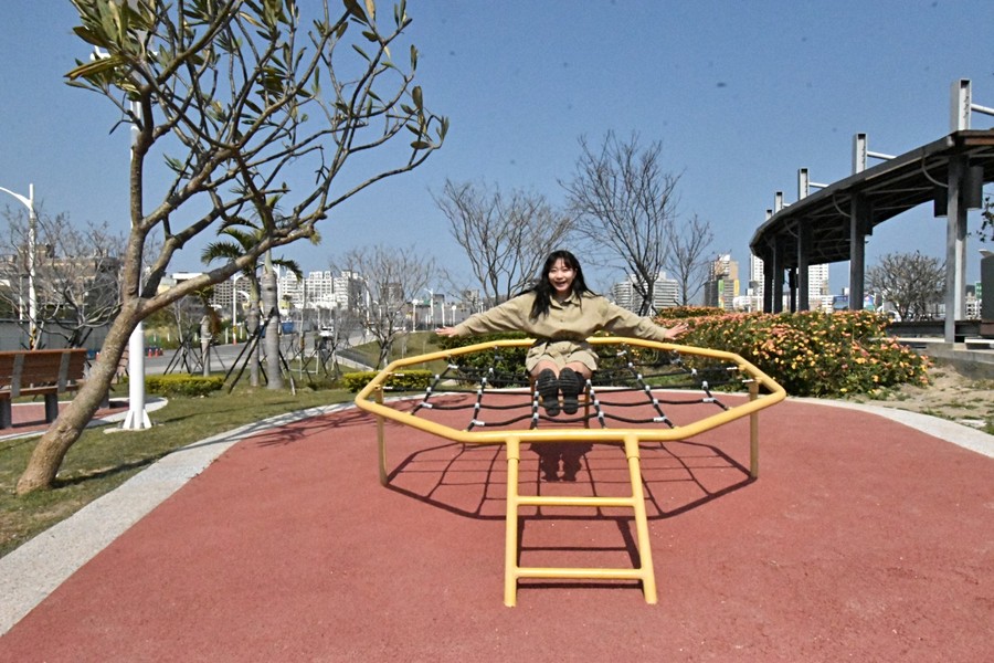 這樣可以曬日光浴