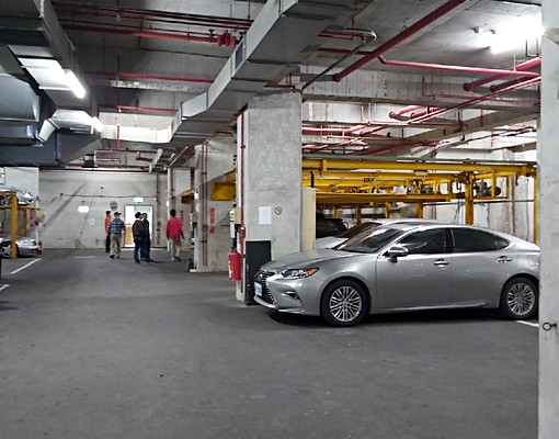 南昌/中正金鑽大樓地下停車場車位出租 - Image 1