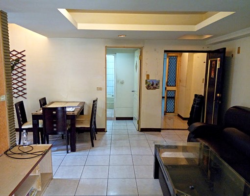 東區溫馨2+1房 - Image 1