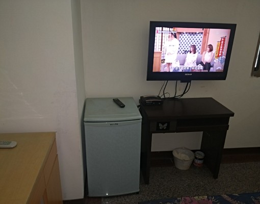 近中興福德商圈大套房(綠百代社區) - Image 4