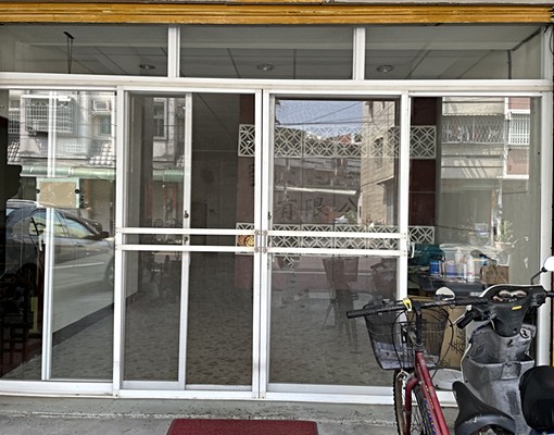 近中興國中店面適合工作室美容美甲教室 - Image 1