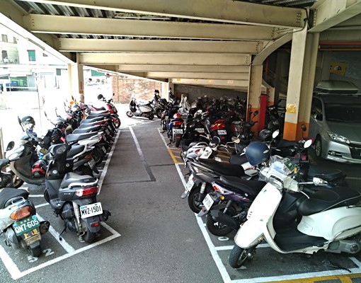 優質學生套房 - Image 8