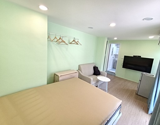 近元智大學~環中東路~興仁路一段!遠東路!可養貓咪!僅次一間 - Image 1