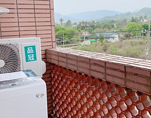 杉林區近幸福田,司馬路旁。三樓整層兩房。 - Image 3