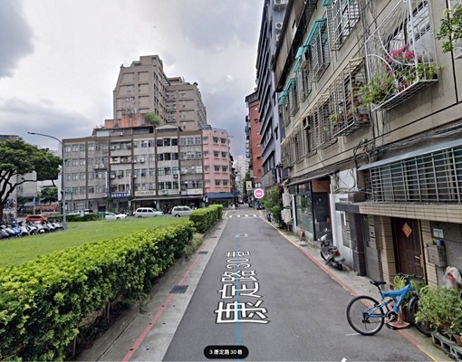 近西門捷運站，5樓採光大廳房，便宜好房 - Image 3