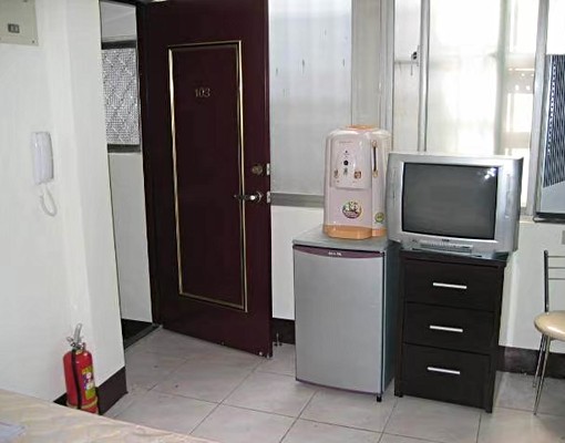 捷運明德女子套房/可短租/需預約看屋 - Image 7