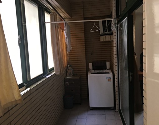 竹北家樂福旁近台元大套房彩光佳屋況有陽台 - Image 3
