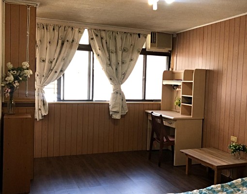 萬隆捷運站→師大分部寬徜套房、交通便利 - Image 1