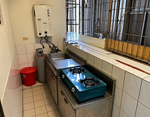 房東自租優雅大套房,禁寵禁煙 - Image 1