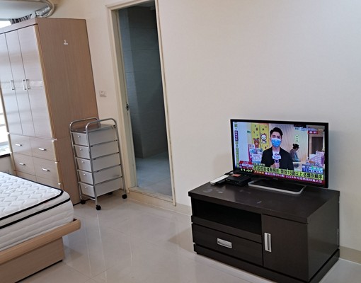 復興南路科技大樓明亮全景套房 - Image 2