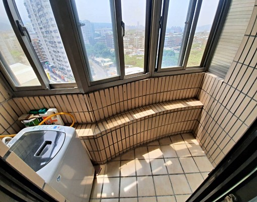 朝西南高樓景觀變頻冷暖氣獨立套房 - Image 1