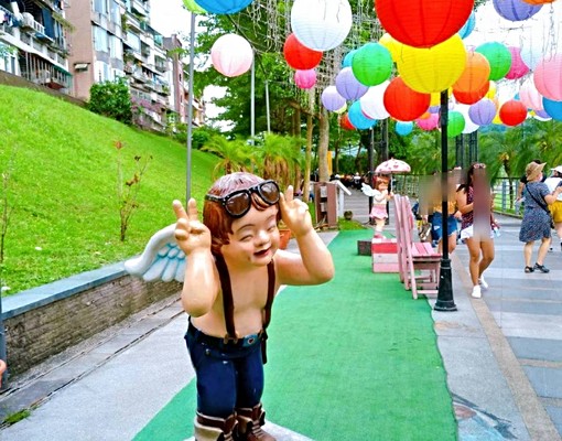 兩人同住近捷運區公所站2樓大空間有客廳、陽台、更衣室 - Image 8