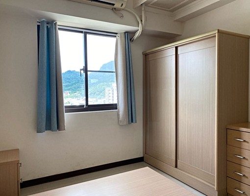 尊爵特區兩房車位 - Image 4