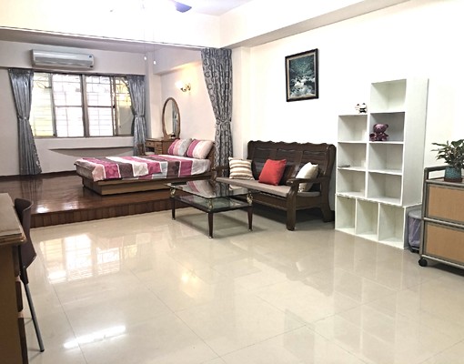 高鉄特大套房百貨重愛商圈廣成超市大水果店 - Image 1