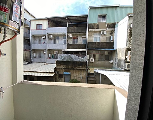 東區近南紡近新完工寵物套房可租補 - Image 5