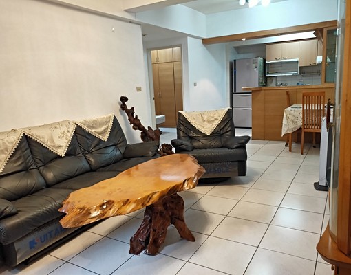 一呷皮箱,就可入住,南平路黃昏市場旁 - Image 2