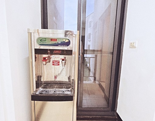 有管理室-單人加大床!獨立陽台洗衣機- - Image 9