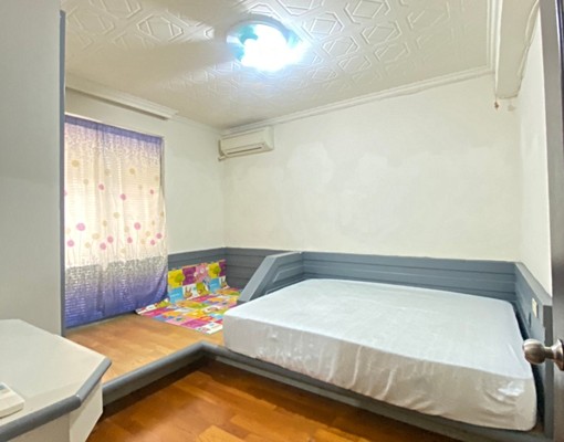 大業商圈♠稀有四房透天♠門口可停車♠機能好 - Image 6