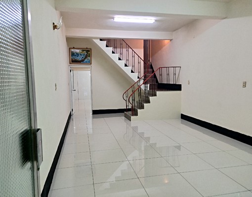 世運旁的透天厝 - Image 3