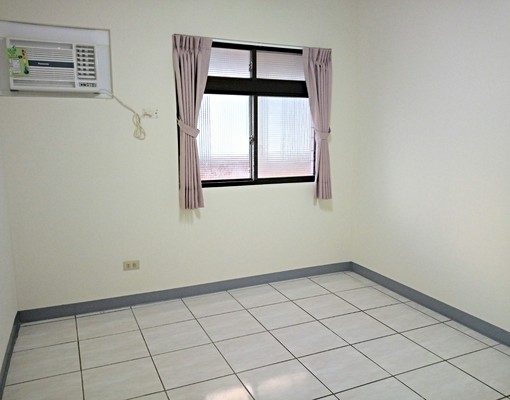 光華生活圈,近大潤發,3房2衛,環境清靜。 - Image 5