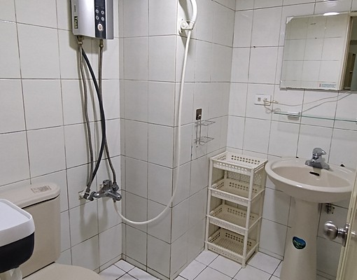 獨立套房不含管、有陽台、24hr警衛管理 - Image 3