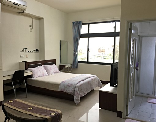 中央麗寶美房出租,交通方便可開伙 - Image 1