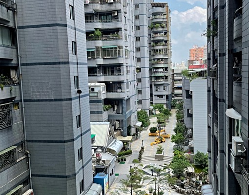 帝王天下.視野寬闊.優質社區🌸前後陽台 - Image 1