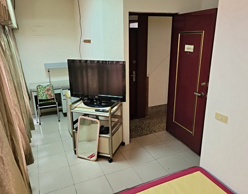 低樓層.超採光.機能棒.近捷運內湖站 - Image 2